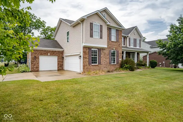 268 Larimar DR, Whiteland, IN 46184