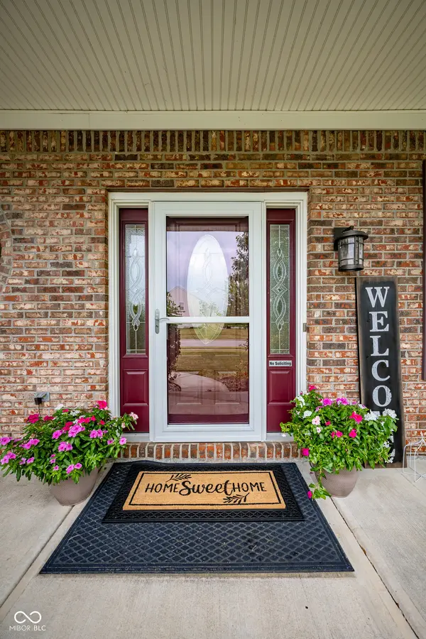 268 Larimar DR, Whiteland, IN 46184