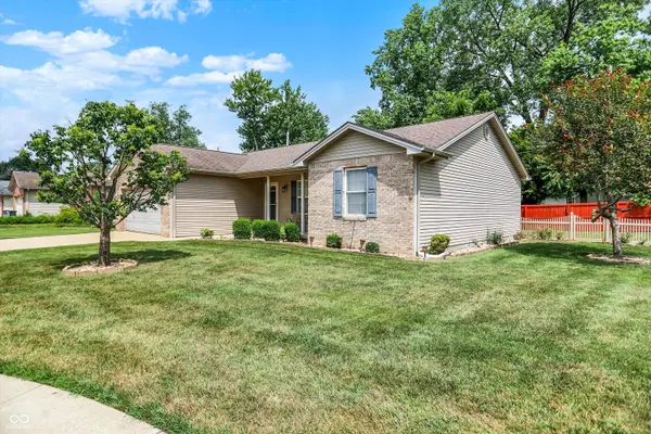 822 Allendale DR, Seymour, IN 47274