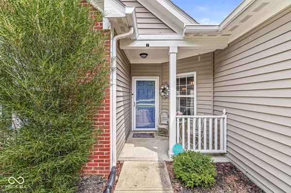 8909 N White Tail TRL, Mccordsville, IN 46055