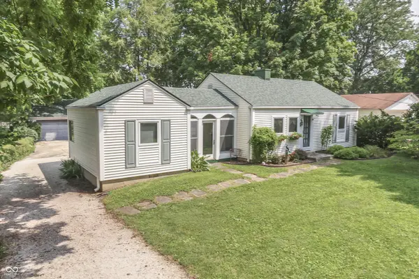 412 Beech Park DR, Greenwood, IN 46142