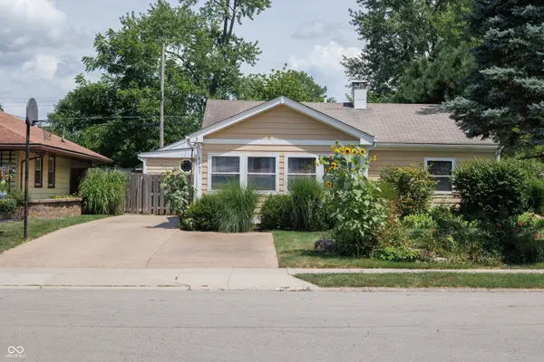 8405 Harrison DR, Lawrence, IN 46226