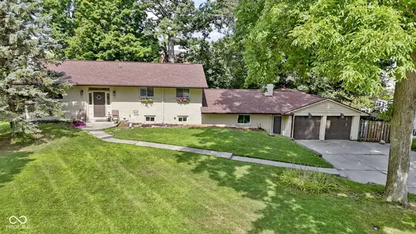 110 Beechmont DR, Carmel, IN 46032