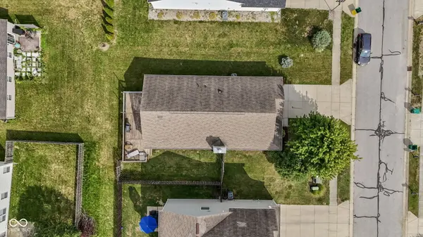3504 Limesprings LN, Whitestown, IN 46075
