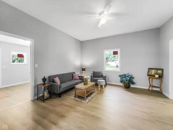 416 Matilda ST, Elnora, IN 47529