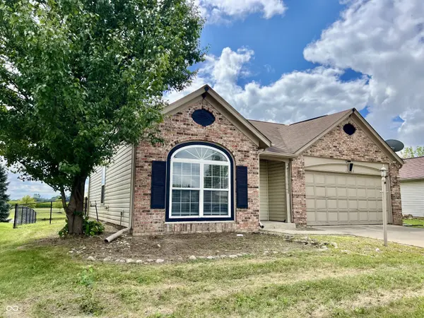 1353 Mulberry CT, Greenfield, IN 46140