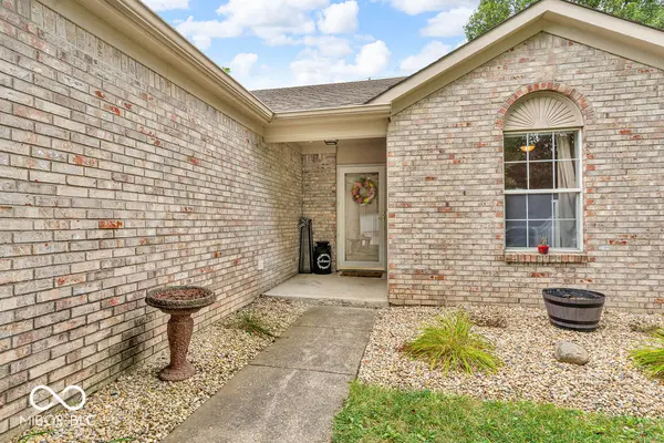 3 Ashwood CIR, Brownsburg, IN 46112