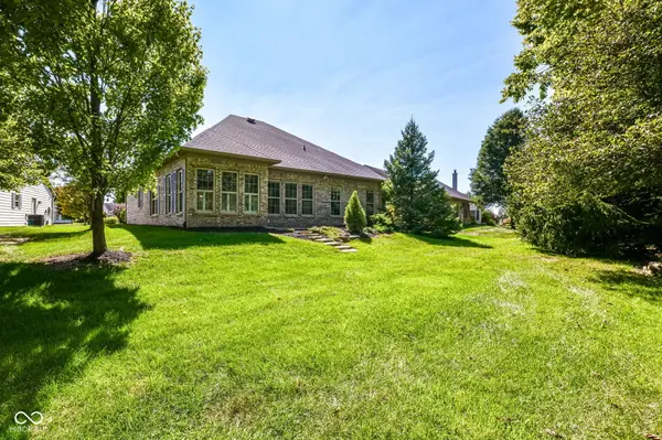 7122 Willowleaf CT, Noblesville, IN 46062