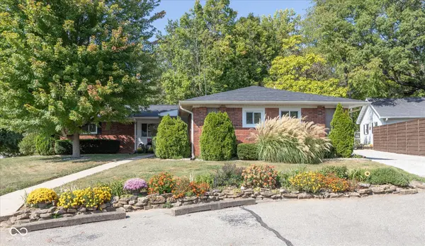 50 Overlook DR, Bargersville, IN 46106