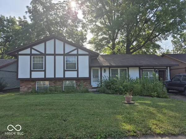 3815 Parliament LN, Indianapolis, IN 46235