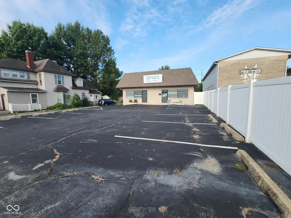 1725 M, Bedford, IN 47421
