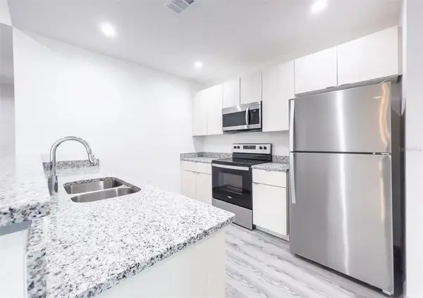 5230 EGGLESTON AVE, Orlando, FL 32810