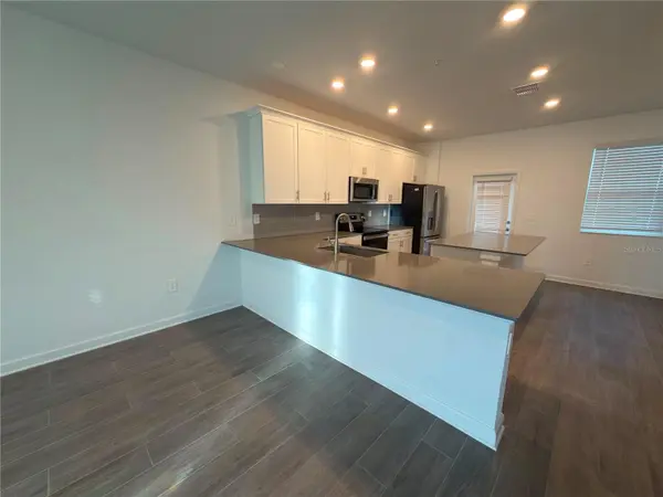 9722 CHARACTER DR, Orlando, FL 32832