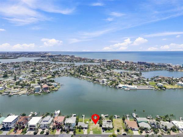 817 BAY POINT DR, Madeira Beach, FL, 33708 photo 45