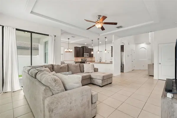11831 WINTERSET COVE DR, Riverview, FL 33579