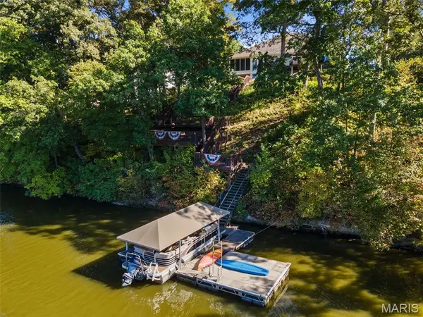 1418 Lake Knoll DR, Lake St Louis, MO 63367