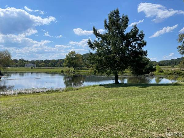 835 State Highway 143, Patterson, MO 63956