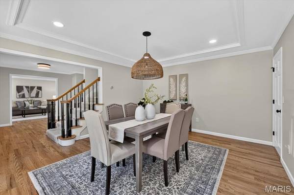2131 Hickory DR, Chesterfield, MO 63005