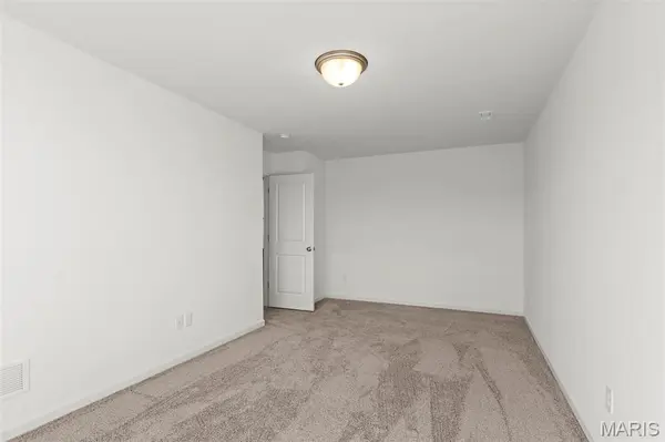 2 Fieldcrest at Oakshire, O'fallon, MO 63385