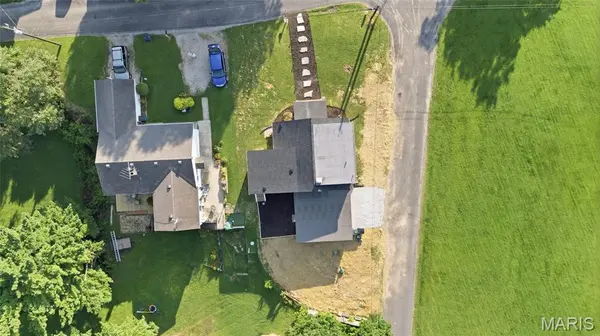 106 Guinzy HL, Collinsville, IL 62234