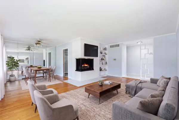 301 N Derbyshire AVE, Arlington Heights, IL 60004