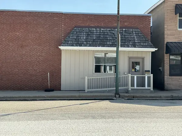 106 N East ST, Cambridge, IL 61238