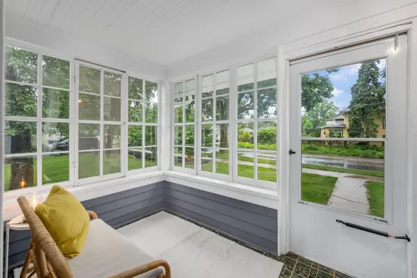 4541 Forest AVE, Downers Grove, IL 60515