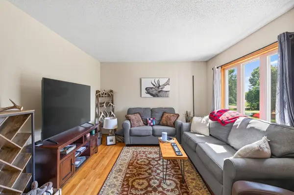 7146 Military RD, Woodbury, MN 55129