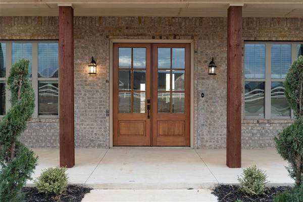 9451 W Charter Oak RD, Edmond, OK 73025