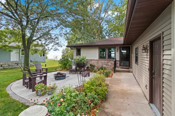 N3155 ECKER LAKELAND DR, Chilton, WI 53014