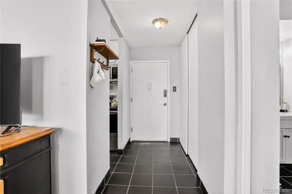 3100 E Cherry Creek South DR #206, Denver, CO 80209