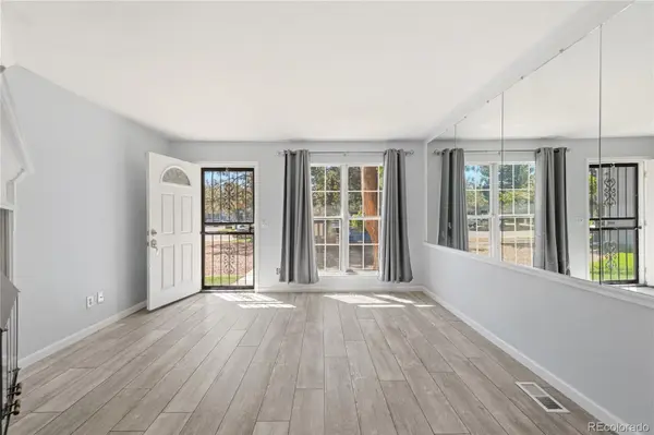 8805 W Floyd AVE, Lakewood, CO 80227
