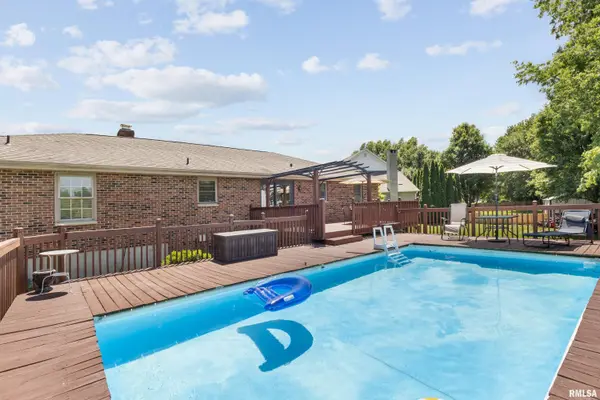 3311 N TOWER RD, Quincy, IL 62305