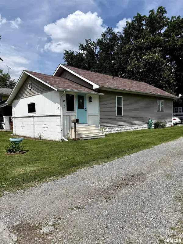 410 N COMMERCIAL ST, Benton, IL 62812