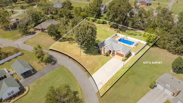 350 YEISER DR, Savannah, TN 38372