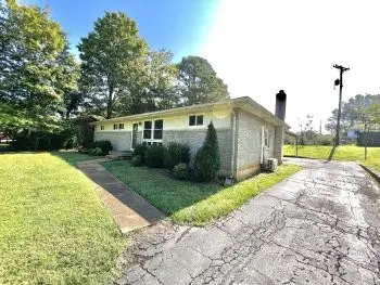 1880 Pardue Dr, Clarksville, TN 37043