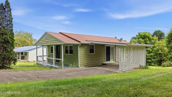 423 Hillside Lane, Athens, TN 37303