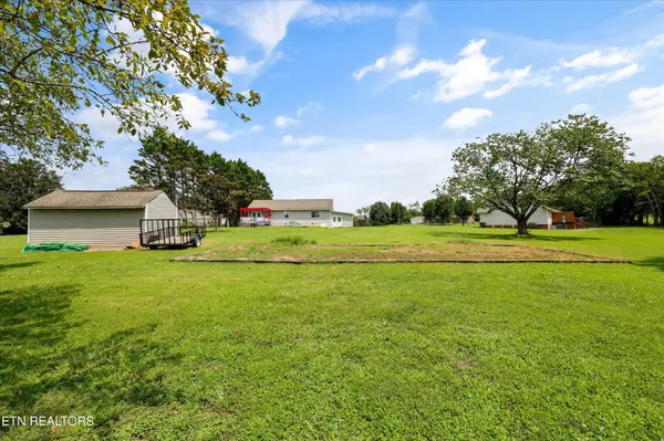 220 Autumn Lane, Madisonville, TN 37354