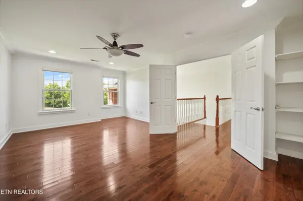 121 St James St, Sweetwater, TN 37874