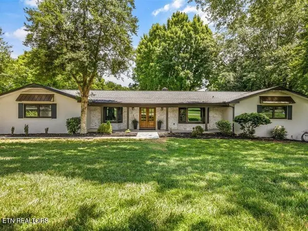 2316 Cove Field Rd, Knoxville, TN 37919