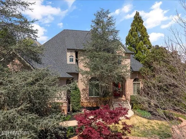 9007 Linksvue Drive, Knoxville, TN 37922