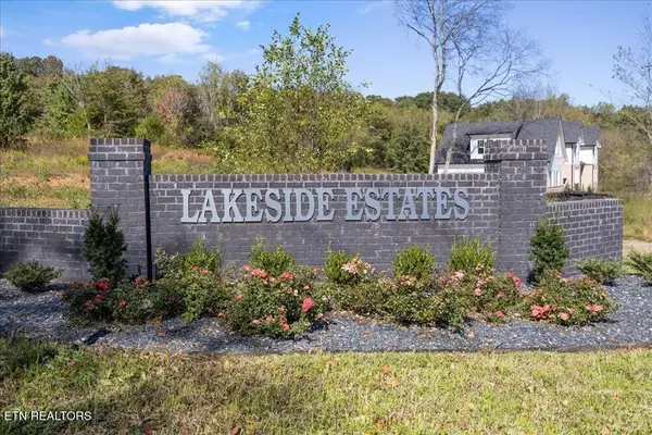 3830 Lakeside Estates Way, Louisville, TN 37777