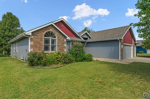 4423 SW Misty Harbor AVE, Topeka, KS 66610