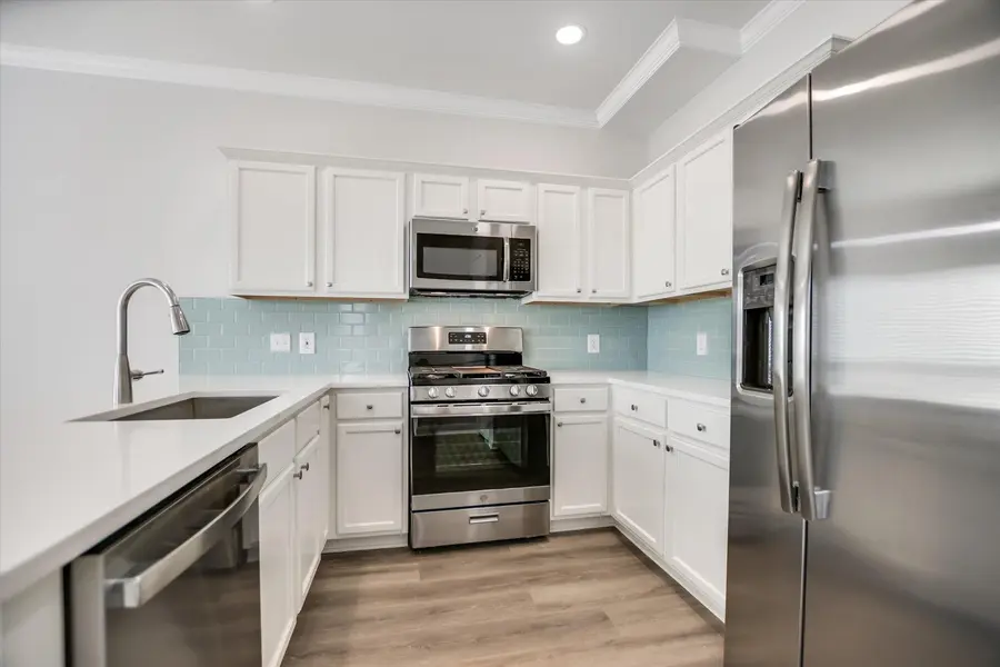 8813 Mountain Shadows CV #A, Austin, TX 78735