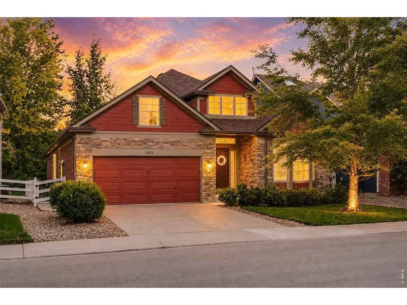 1628 Naples, Longmont, CO 80503