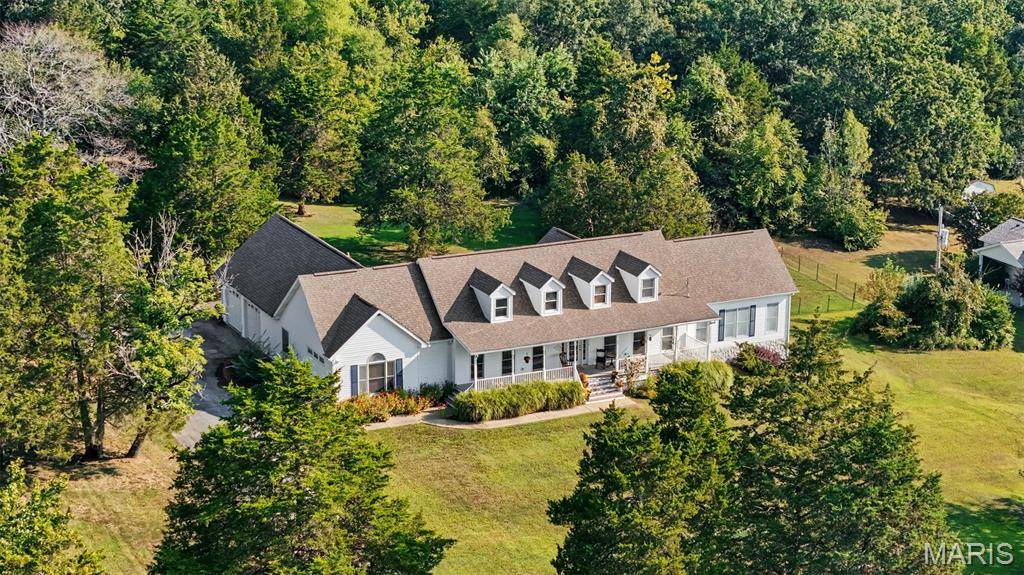 4237 Hansard LN, Hillsboro, MO 63050