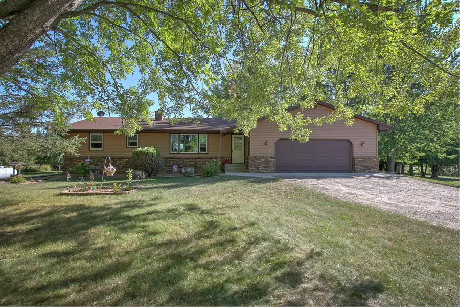 4444 297th AVE NE, Isanti, MN 55040