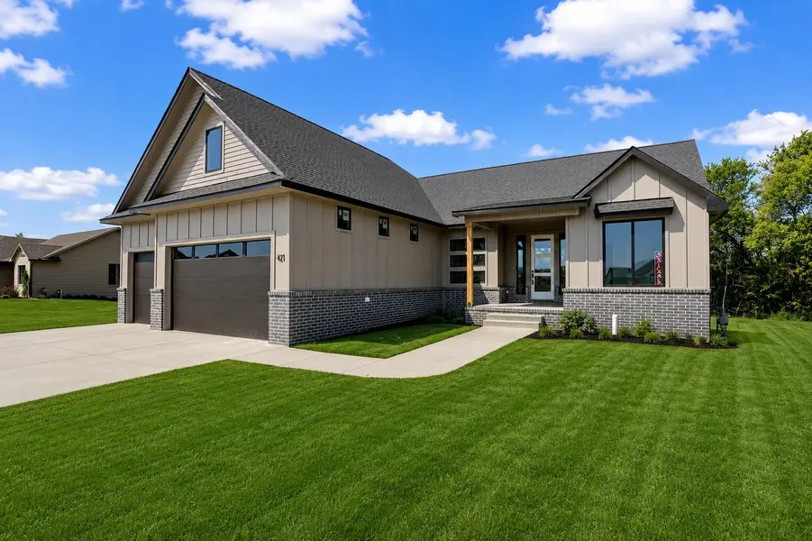 421 N Fielding, Derby, KS 67037