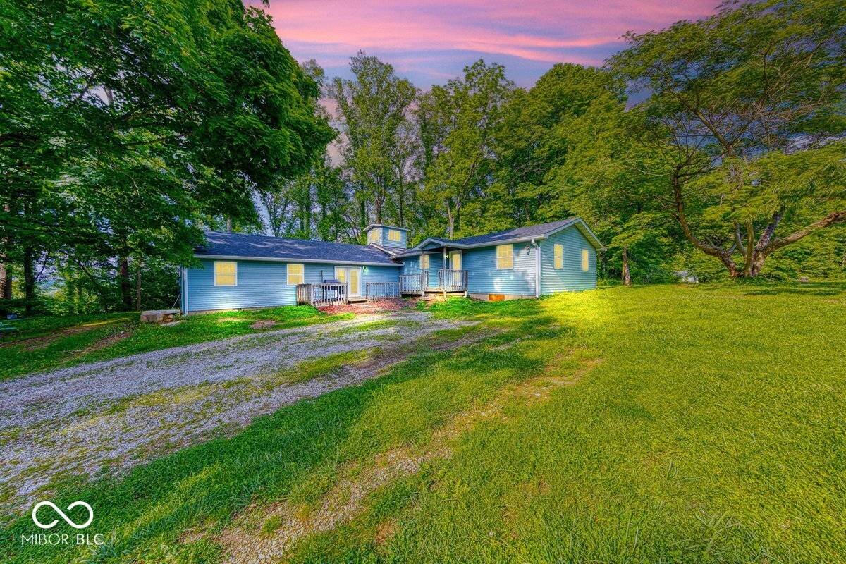 5374 State Road 45, Nashville, IN 47448