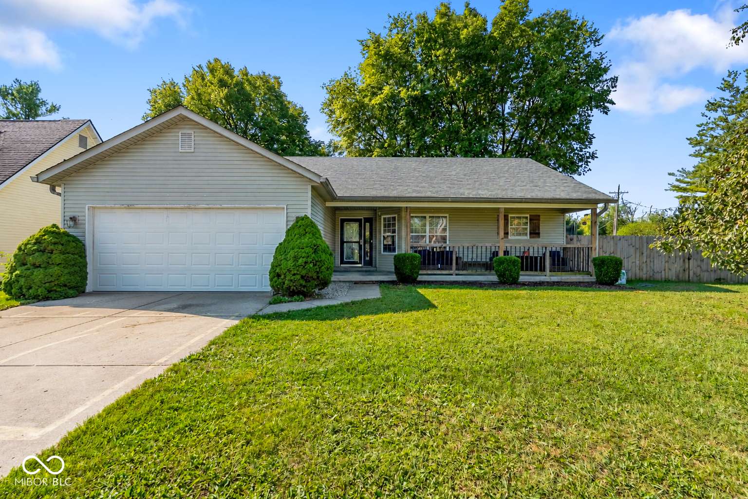 1401 Fox Ridge DR, Shelbyville, IN 46176